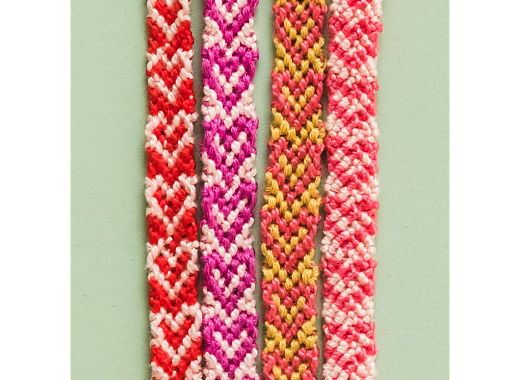 friendship bracelets with heart pattern